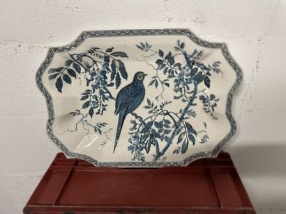 Mannette & 3 caisses
- d'assiettes, plat,...