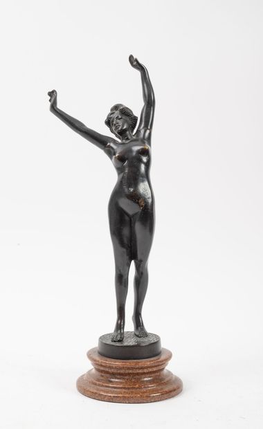 École du XXème siècle
Femme nue s'étirant.
Épreuve...