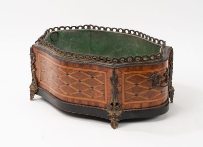 FRANCE, époque Napoléon III
- Jardinière...