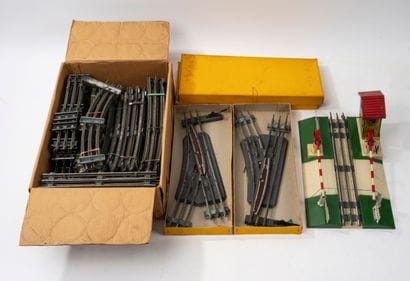 JEP
Lot gauge 0 including:
-Locomotive 120...
