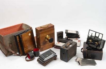 Photographs. Circa 1900-1920. In 13 