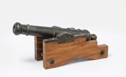 FRANCE, late 19th century Small party cannon...