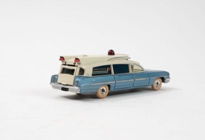 DINKY TOYS MADE IN ENGLAND
Superior Criterion...