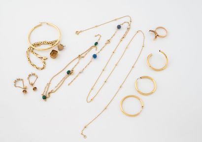 Lot de débris de bijoux en or jaune (750)....