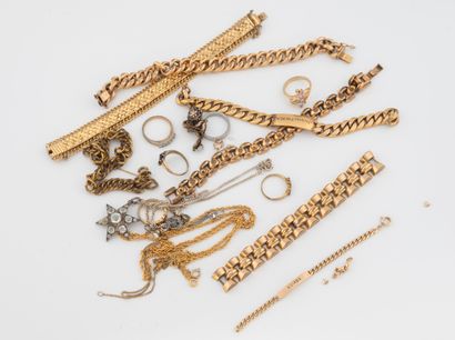 Lot of costume jewelry including bracelets,...