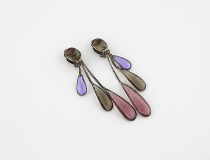 OGGI Paris Pair of metal ear clips holding...