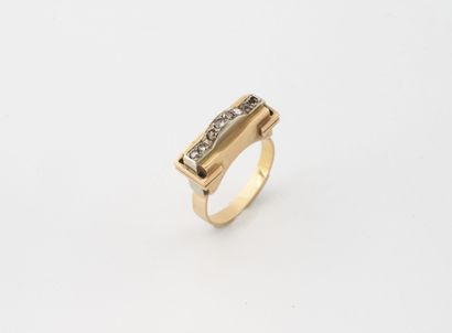 Bague tank en or jaune (750) et or blanc...