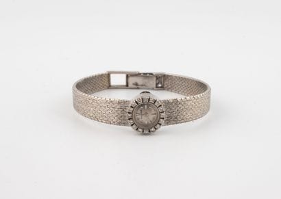 JAEGER LECOULTRE 
Ladies' wristwatch in white...