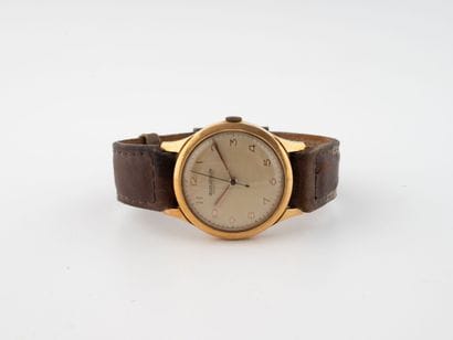 JAEGER LECOULTRE
Men's wristwatch in yellow...