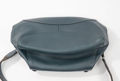 HERMES Paris
Oxer bag in ocean blue evercolor...