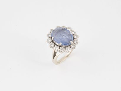 Bague marguerite en or blanc (750) et or...