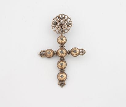 Arles cross pendant in silver (950) decorated...