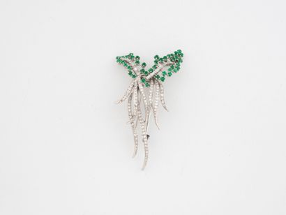 Platinum (950) brooch formed of two branches...