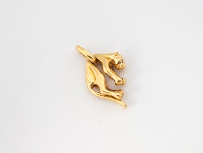 Yellow gold (750) pendant holding a panther....