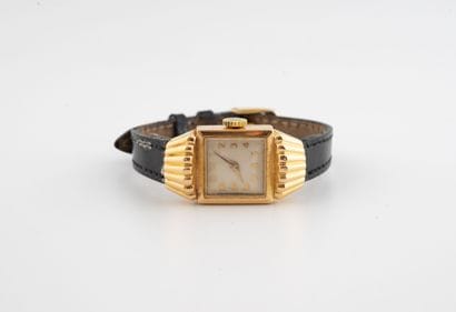Ladies' wristwatch in yellow gold (750)....