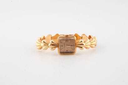 JAEGER LECOULTRE 
Ladies' wristwatch in yellow...