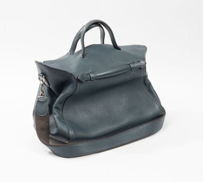 HERMES Paris
Oxer bag in ocean blue evercolor...
