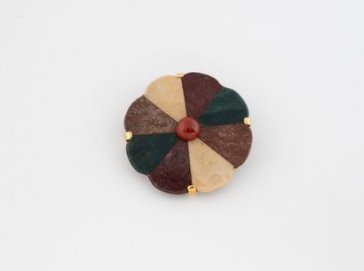 Yellow gold (750) brooch set with polychrome...