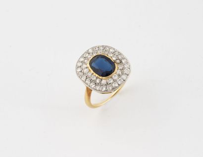 Bague en or jaune (750) et platine (950)...