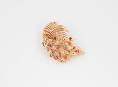 Broche pendentif de forme gerbe de fleurs...