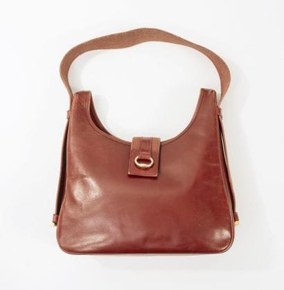 HERMES Paris
Tsako bag in Hermès red box...