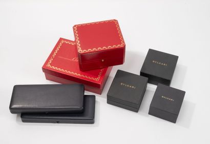 Lot of empty cases including : 
- CARTIER,...