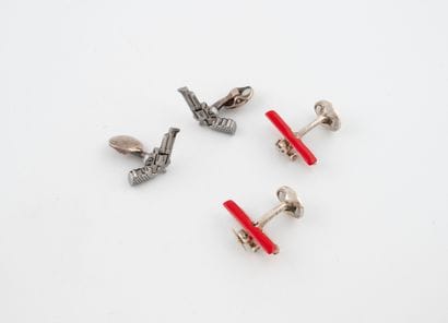 DEAKIN & FRANCIS
Deux paires de boutons de...