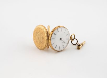 Montre de col en or jaune (750).
Cadran émaillé...