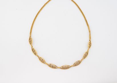 Necklace in yellow gold (750) with filigree...
