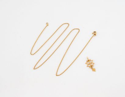 Collier en or jaune (750) composé d'une chaîne...
