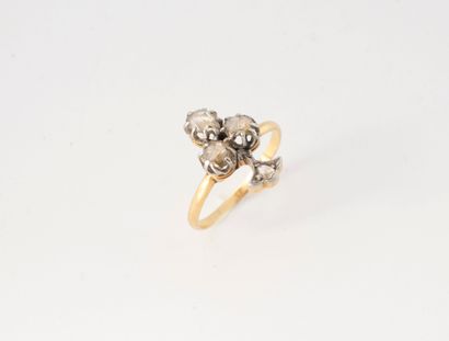 Yellow gold (750) and platinum (850) cloverleaf...