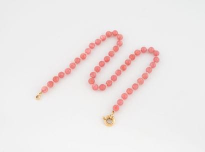 Rhodochrosite bead choker necklace.
Yellow...