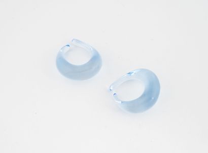 BACCARAT
Pair of freeform earrings in pale...