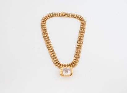 Collier ras de cou en or jaune (750) à maille...