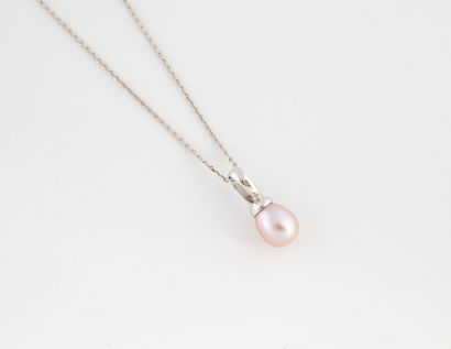 White gold (750) and white gold necklace...