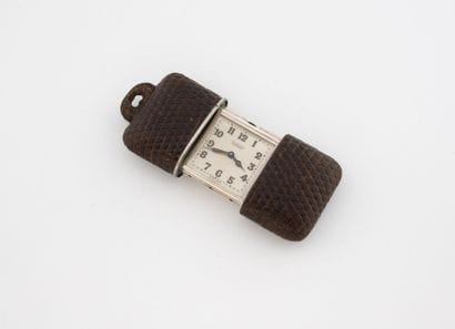 MOVADO
Montre pendentif en argent (935/min....