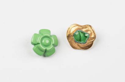 attributed to CHANEL, Paris
Two buttons in...