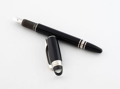 MONTBLANC, Meisterstuck
Stylo plume en resine...