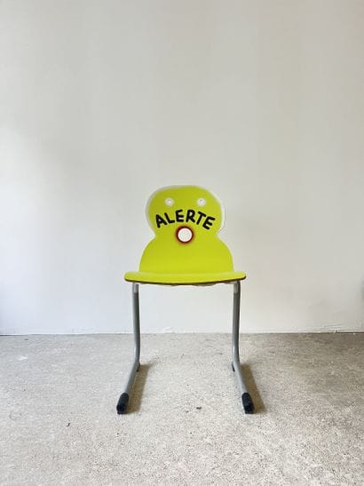 alert - second-hand chair customized by cutting...