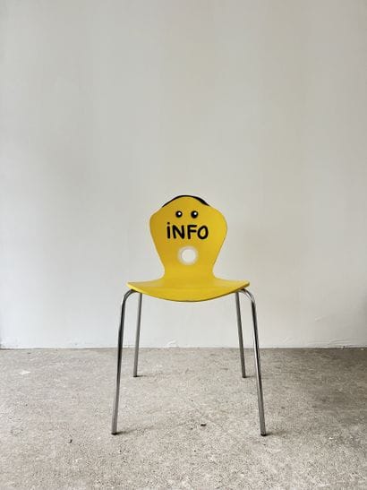 info - second-hand chair customized by cutting...