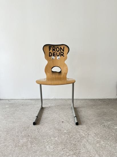 frondeur - second-hand chair customized by...