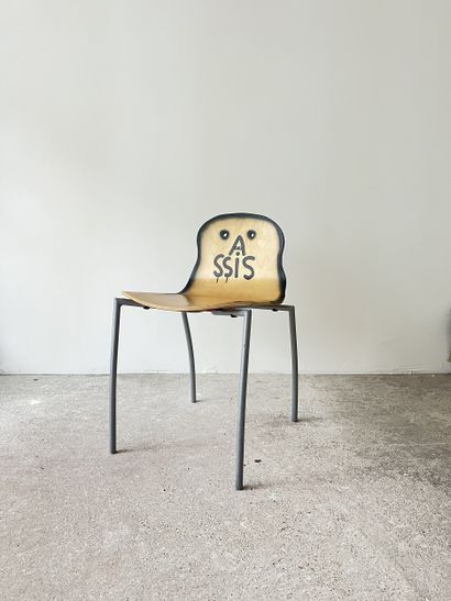 assis - second-hand chair customized by cutting...
