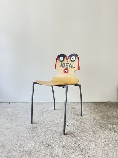 idéal - second-hand chair customized by cutting...