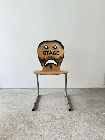 otage - second-hand chair customized by cutting...