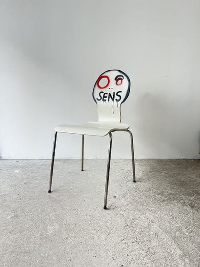 sens - second-hand chair customized by cutting...