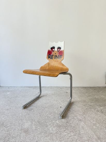 reine - second-hand chair customized by cutting...