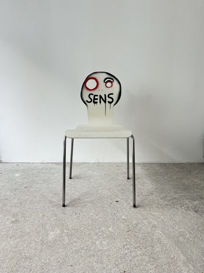 sens - second-hand chair customized by cutting...