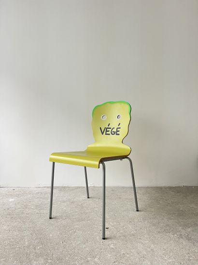 végé - chaise d'occasion customisée par découpe...