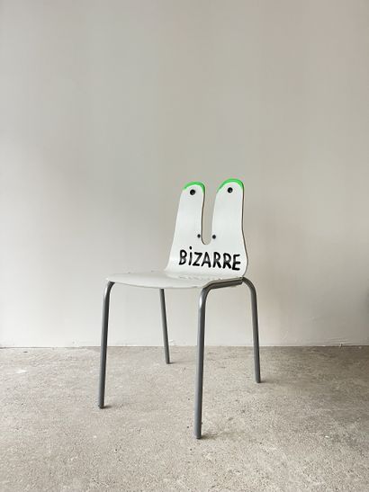bizarre - chaise d'occasion customisée par...