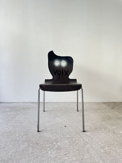 voix - chaise d'occasion customisée par découpe...